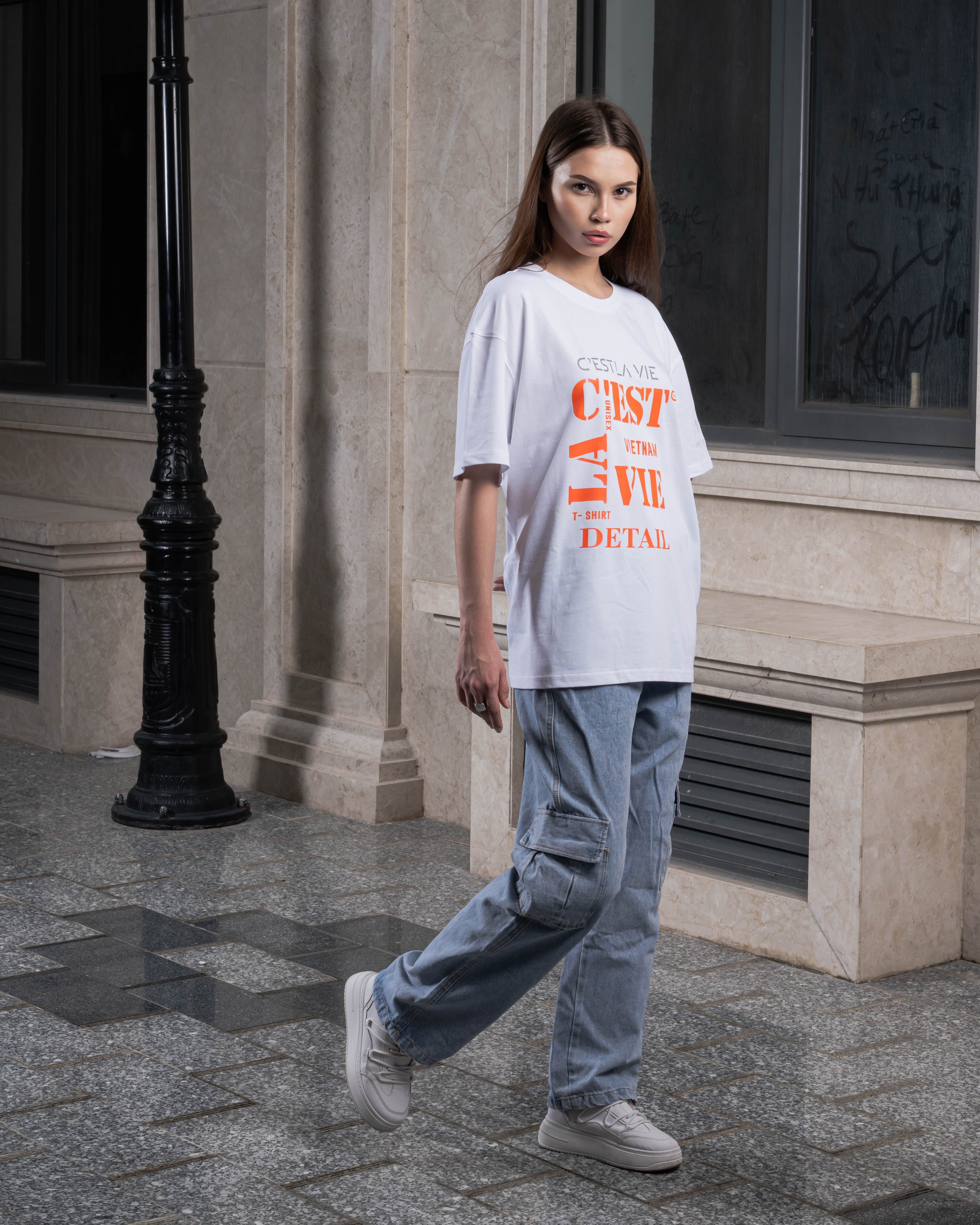 Áo Thun Oversize Giá Tốt: Lựa Chọn Phù Hợp Cho Mọi Người