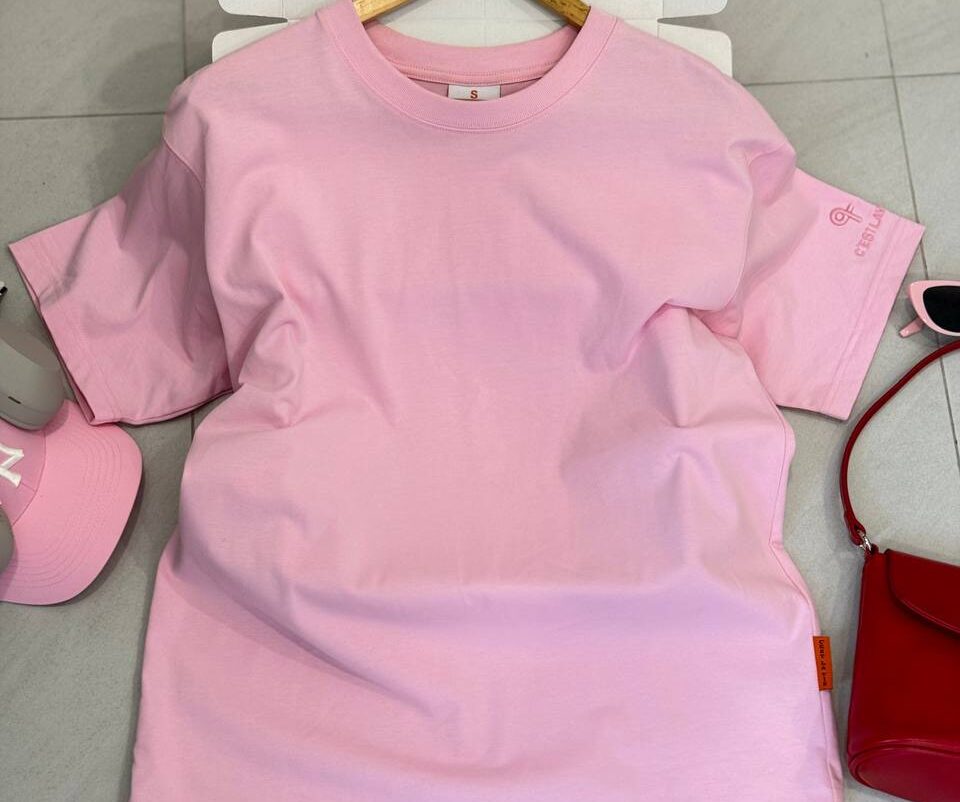Phối đồ áo thun oversize đẹp: 10 cách phối đồ đơn giản