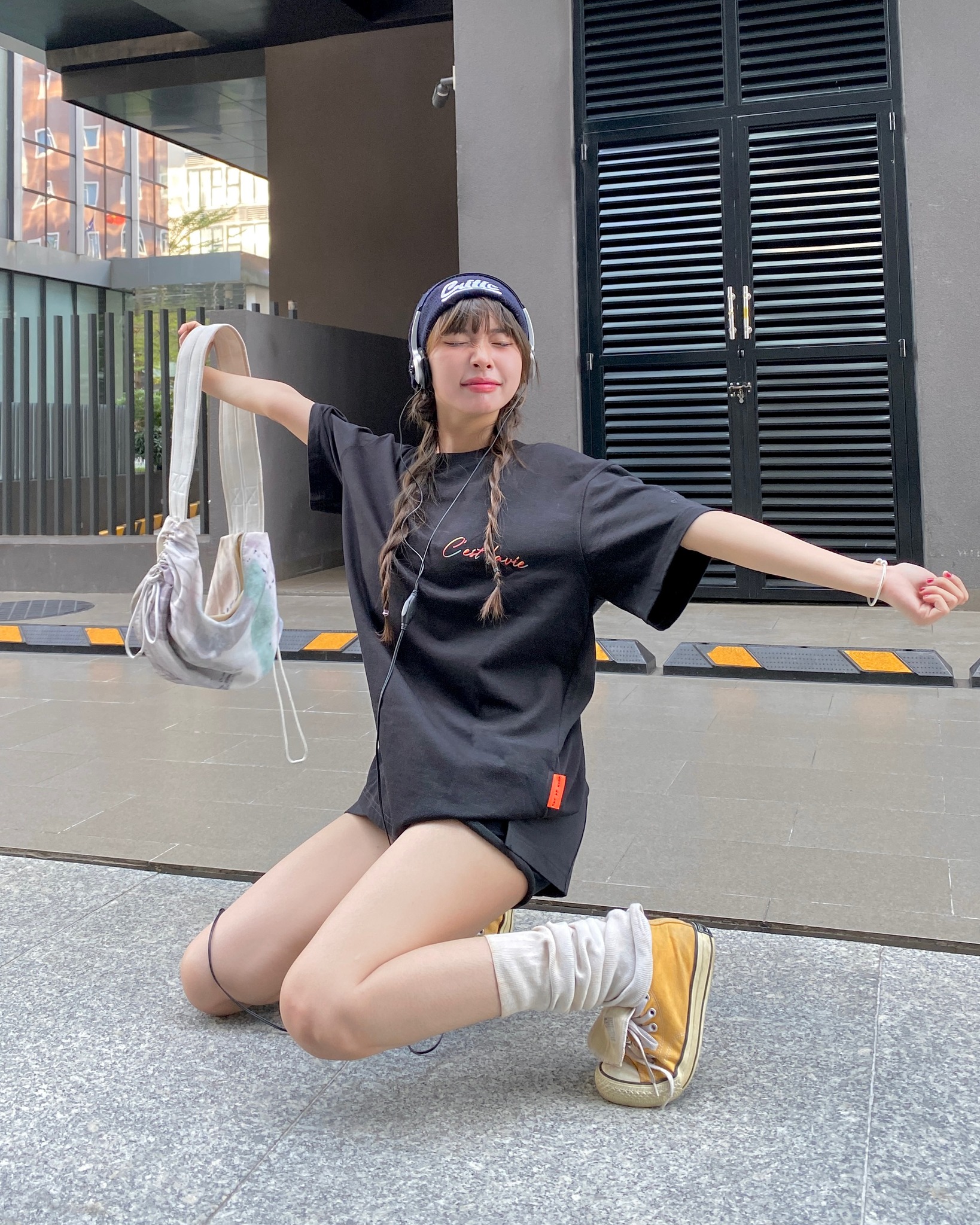 Local Brand Streetwear: Tinh Thần Phong Cách Mới