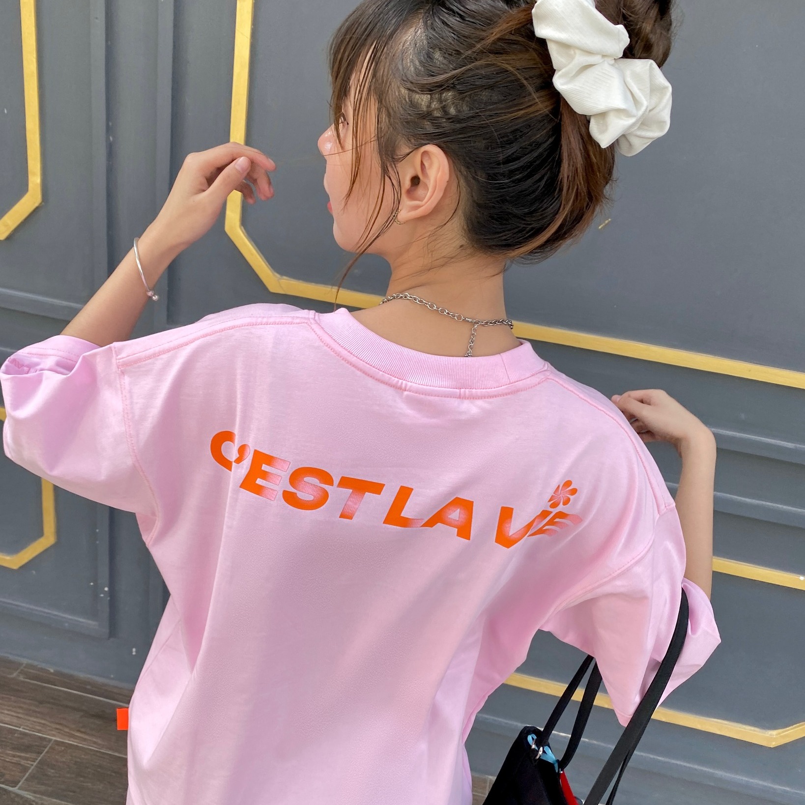 áo thun áo thun oversize cslavie flower pink phong cách tối giản