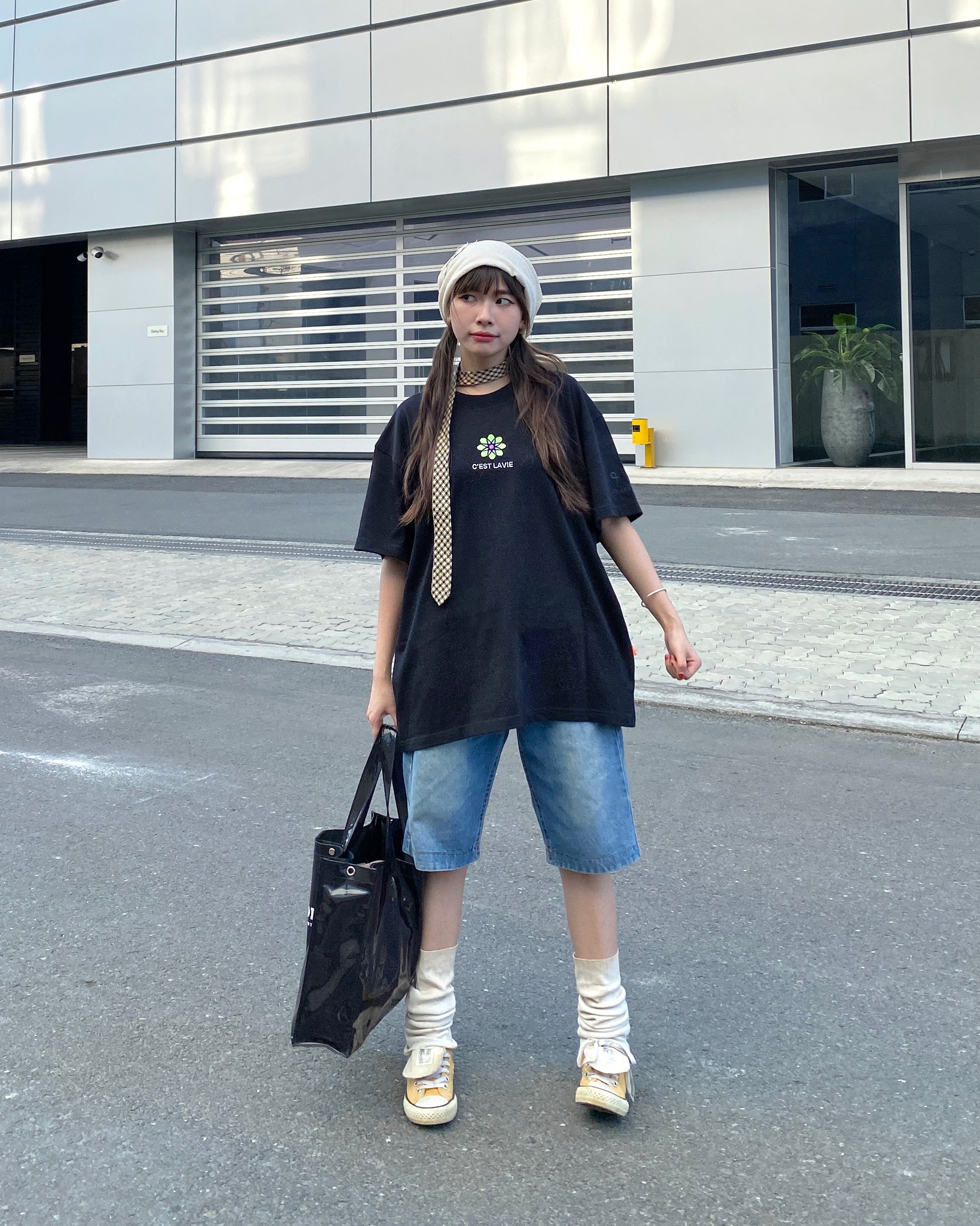 áo thun oversize cslavie latana black