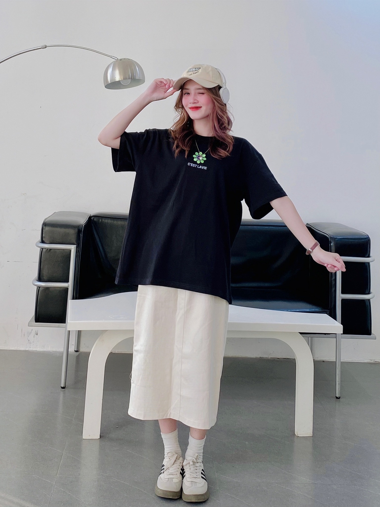 outfit áo thun oversize cslavie latana den local brand Việt Nam