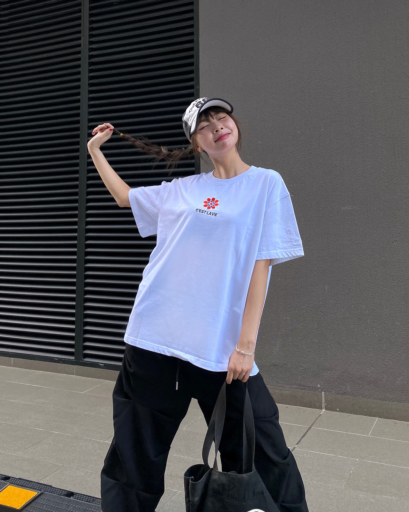áo thun oversize cslavie latana white