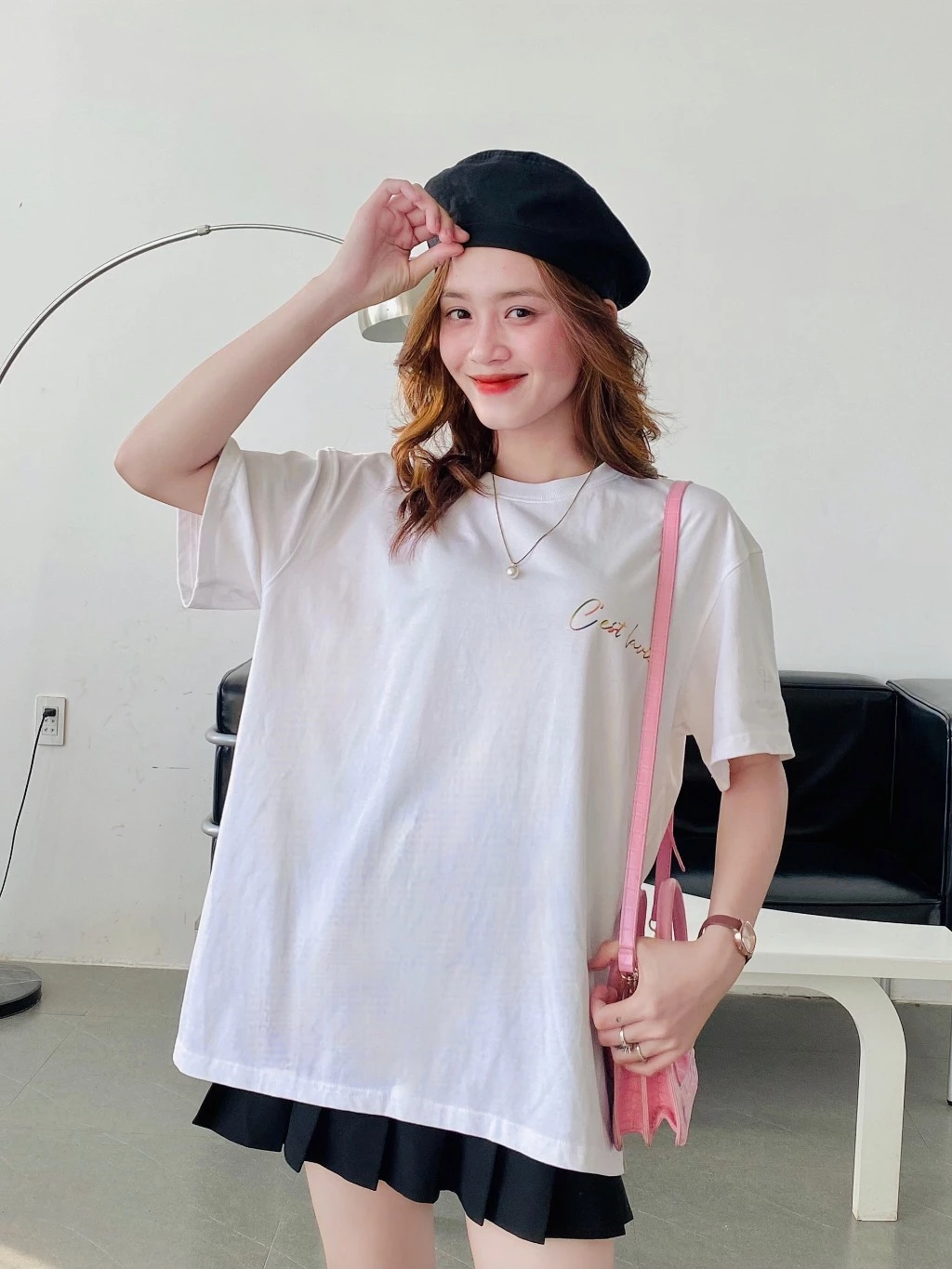Phối đồ áo thun oversize: Ý tưởng thời trang đơn giản