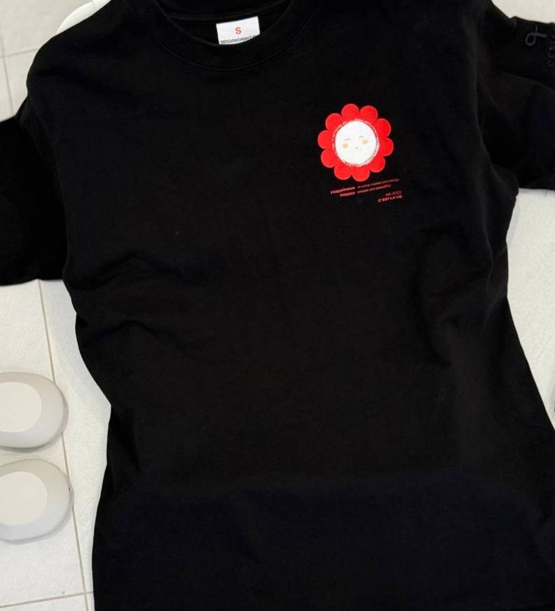 áo thun oversize cslavie– smile eri red