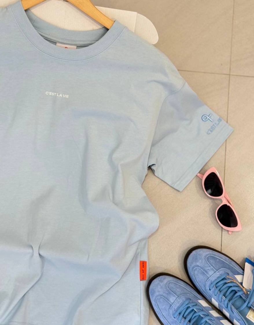 áo thun oversize cslavie–tree blue phong cách tối giản