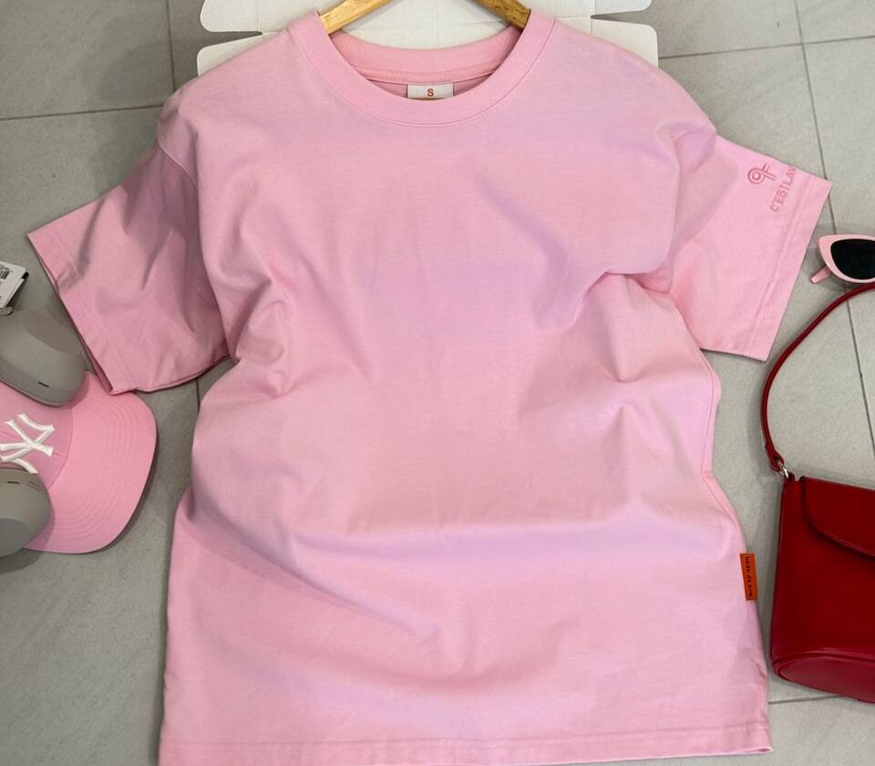 Áo Thun Unisex Form Rộng: Tất cả Mọi Lứa Tuổi
