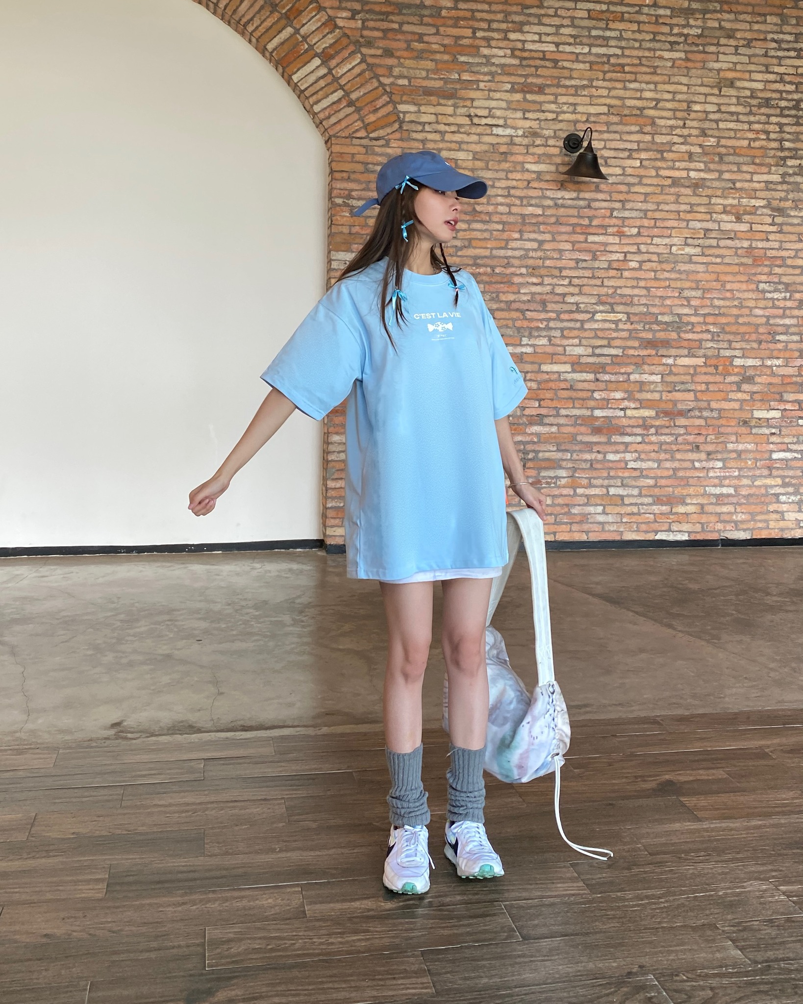 áo thun oversize nu cslavie candy blue