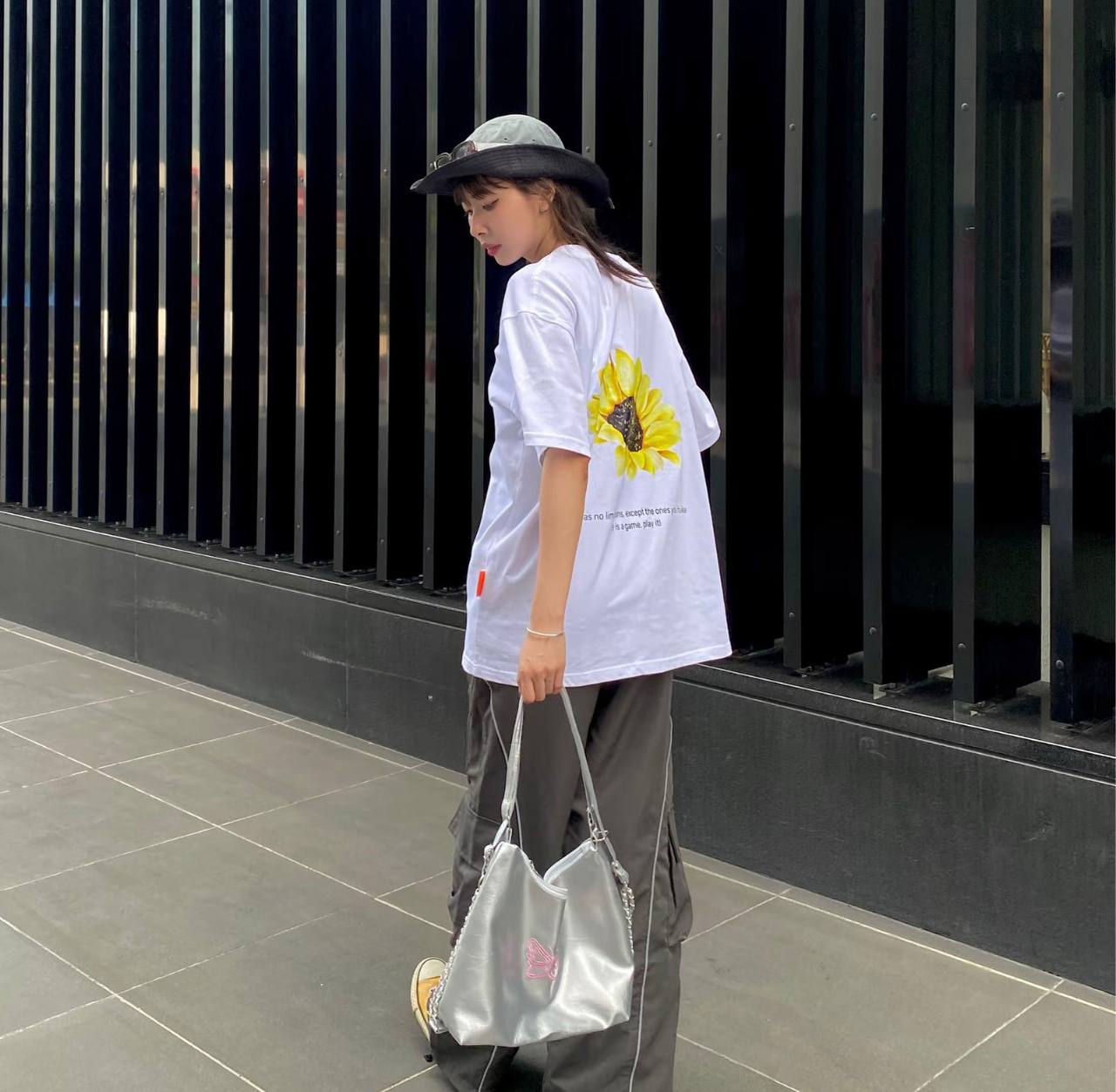 áo thun local brand unisex huong duong white